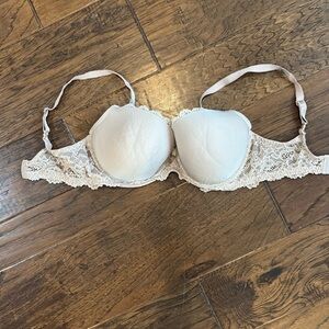Victoria Secrets Lace Dream Angels Bra